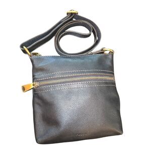 Fossil Voyager Small Black Pebbled Leather Double Zip Crossbody Bag 7"X7"X1"